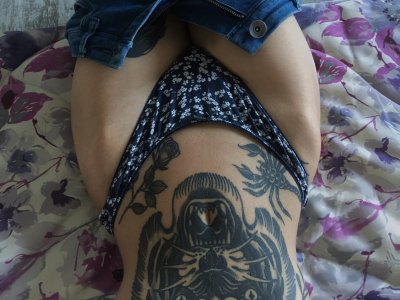 CheekyRaspberryy naked stripping on cam for live sex video chat
