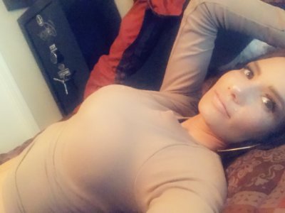 chennok naked stripping on cam for live sex video chat