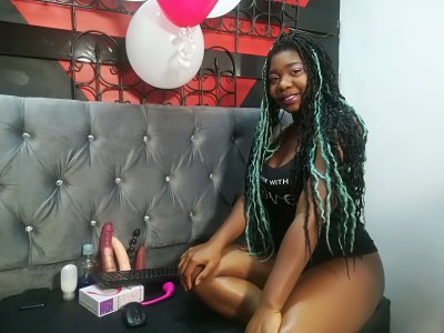 Chocowilliams naked stripping on cam for live sex video chat