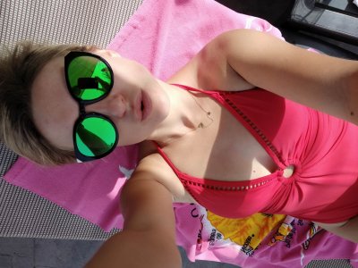 clara_blonde naked stripping on cam for live sex video chat