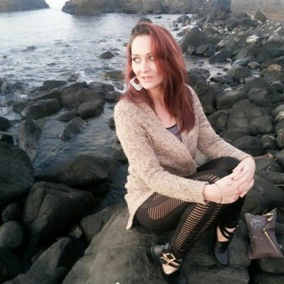 CloverLady naked stripping on cam for live sex video chat