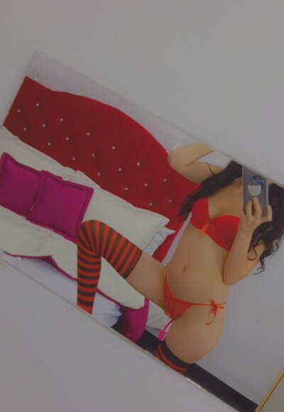coniecut naked stripping on cam for live sex video chat