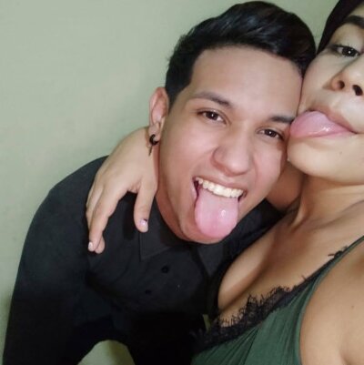 CoupleHornyHot naked stripping on cam for live sex video chat