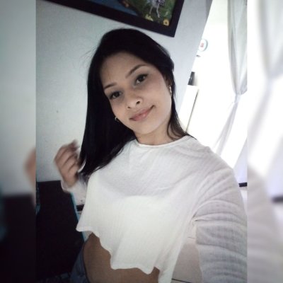 CrisRosse naked stripping on cam for live sex video chat