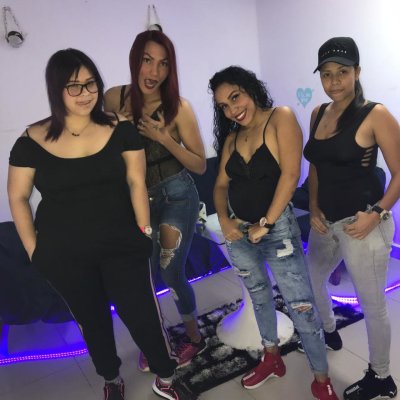 Cristalangelxx naked stripping on cam for live sex video chat