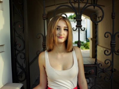 CrystalLady naked stripping on cam for live sex video chat