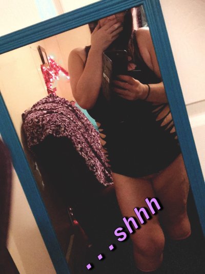 CurvyCountry naked stripping on cam for live sex video chat