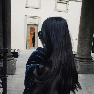 Cute_Beatrice naked stripping on cam for live sex video chat