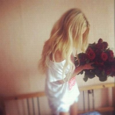 Daddys_Lily_Sweet naked stripping on cam for live sex video chat