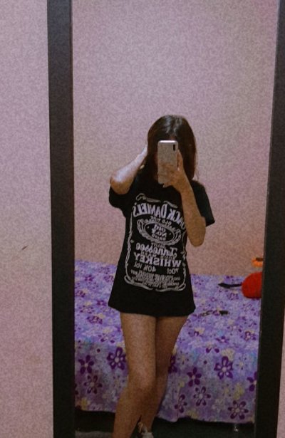 DamieBlues naked stripping on cam for live sex video chat