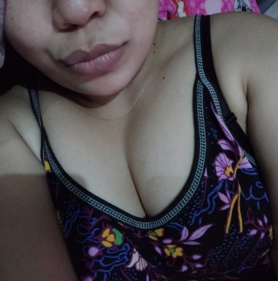 Danie29 naked stripping on cam for live sex video chat