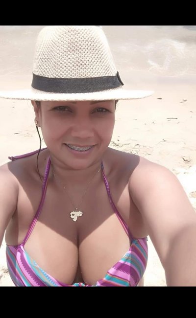 DANIELA-SEXY69 naked stripping on cam for live sex video chat