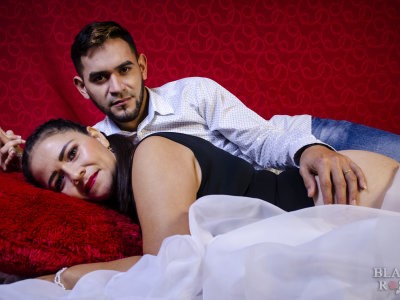DanielbyFabiana naked stripping on cam for live sex video chat