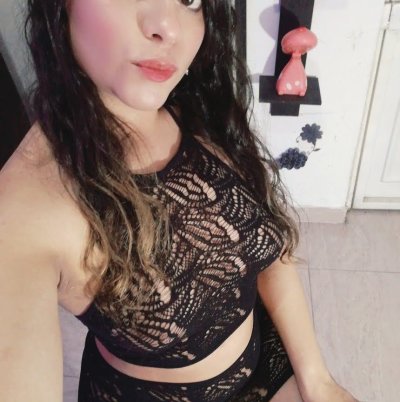 danik_sweet naked stripping on cam for live sex video chat