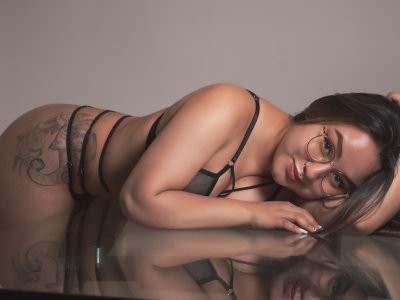 dany_fox1_ naked stripping on cam for live sex video chat