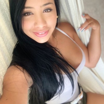 delicious_wallace naked stripping on cam for live sex video chat