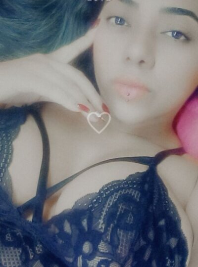 DirtyQueenxtreme_ naked stripping on cam for live sex video chat