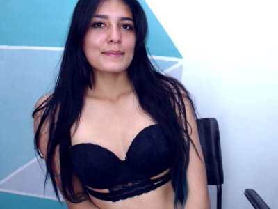 dolcemattina naked stripping on cam for live sex video chat