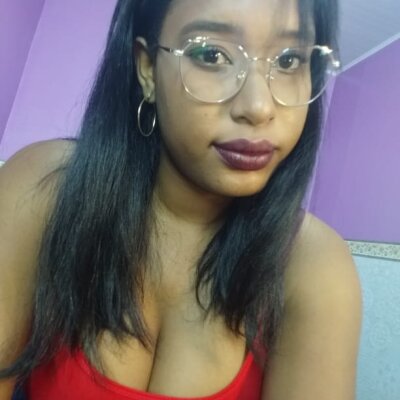 ebonybeauty11 naked stripping on cam for live sex video chat