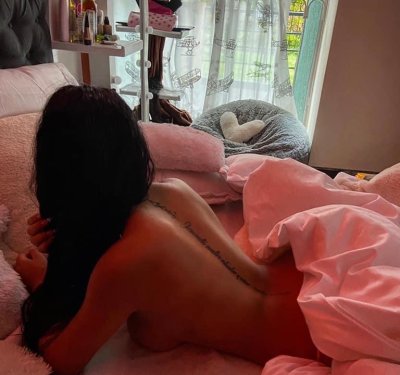 ela_th naked stripping on cam for live sex video chat