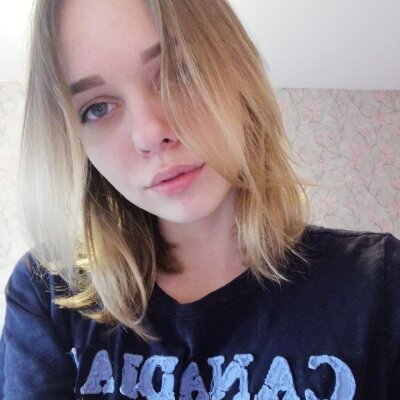 ElaineAudley naked stripping on cam for live sex video chat