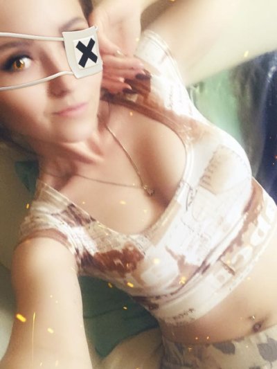 ElenaJaz naked stripping on cam for live sex video chat