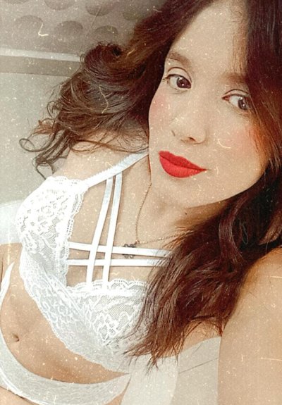 elens_silver naked stripping on cam for live sex video chat