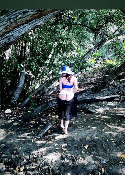 elibeautyhot naked stripping on cam for live sex video chat