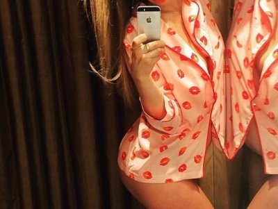 ElionaRase naked stripping on cam for live sex video chat