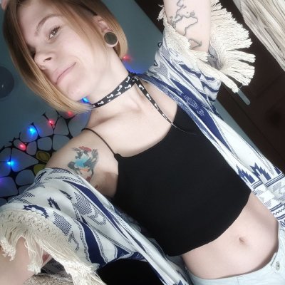 ElizaWeed naked stripping on cam for live sex video chat