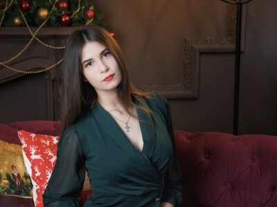 EllenRiddle naked stripping on cam for live sex video chat