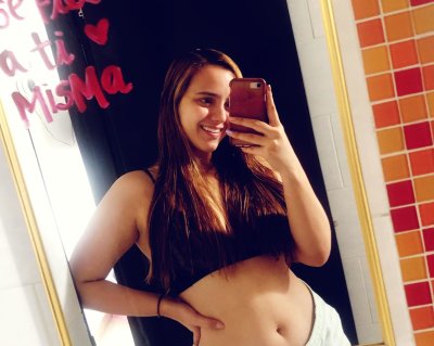 ellieblondie naked stripping on cam for live sex video chat