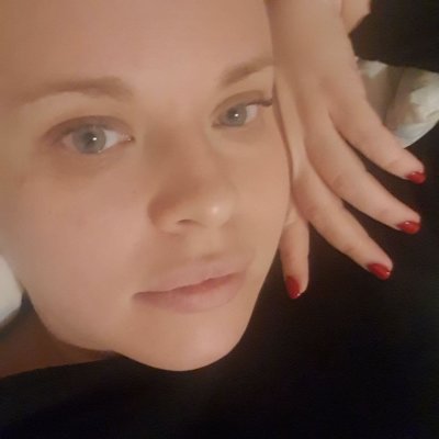 EllieTaylor naked stripping on cam for live sex video chat