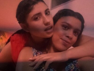 Emma_Scarlet naked stripping on cam for live sex video chat