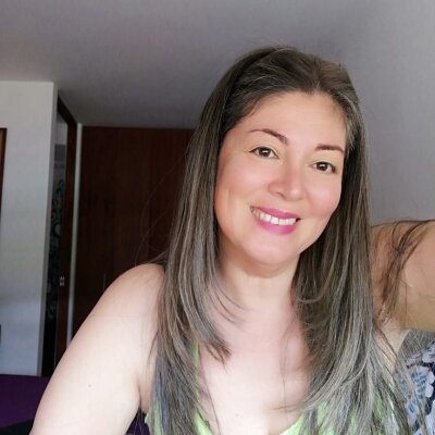 emma_tour naked stripping on cam for live sex video chat