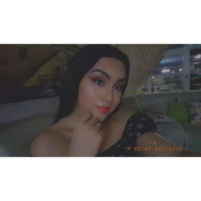Emmiily naked stripping on cam for live sex video chat