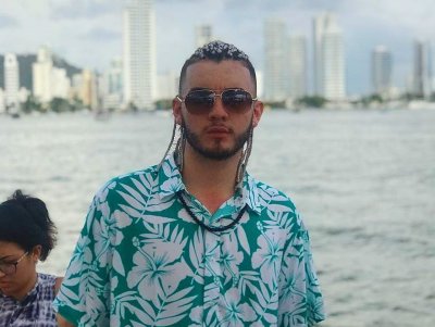 ErickReyess_ naked stripping on cam for live sex video chat