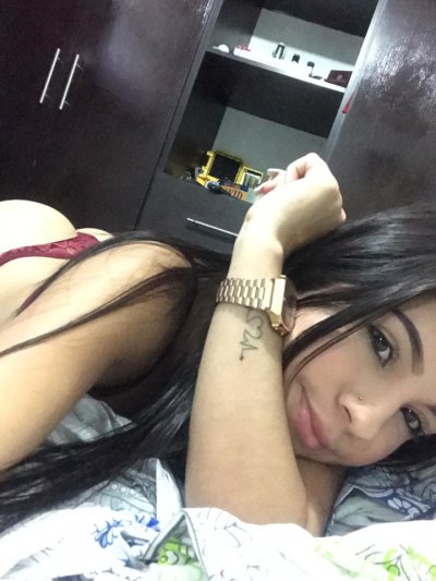 evelyn_85 naked stripping on cam for live sex video chat
