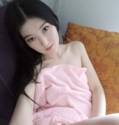 everfelt naked stripping on cam for live sex video chat