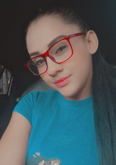 eyinier naked stripping on cam for live sex video chat