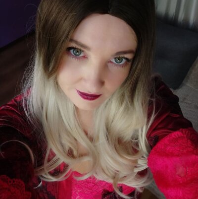 Flower_Dreams naked stripping on cam for live sex video chat