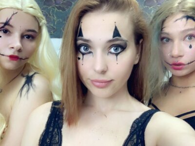Fly_fairy naked stripping on cam for live sex video chat
