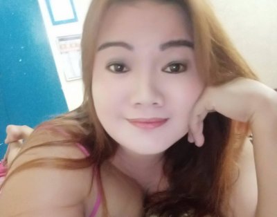 foxyhorny naked stripping on cam for live sex video chat