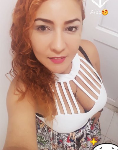 FranchescaSexy1 naked stripping on cam for live sex video chat