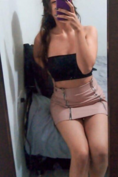 gabriela_mendez_ naked stripping on cam for live sex video chat