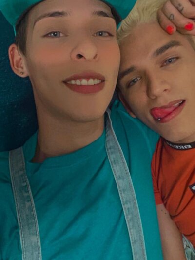 Gabriell_and_edgar naked stripping on cam for live sex video chat