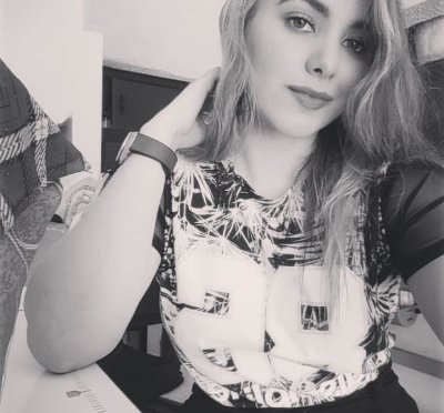Gata_Caliente1 naked stripping on cam for live sex video chat