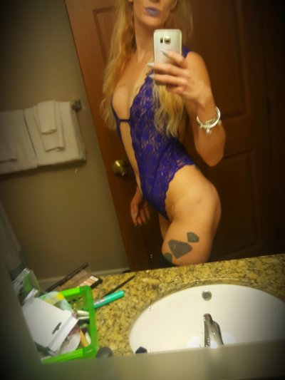 GEMMA_ROYALS naked stripping on cam for live sex video chat