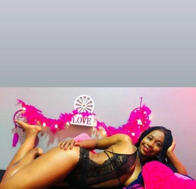 girld_bonny naked stripping on cam for live sex video chat