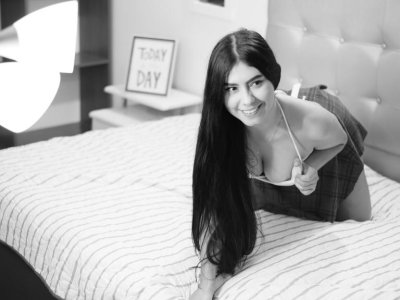 gypsy_sexxy1 naked stripping on cam for live sex video chat